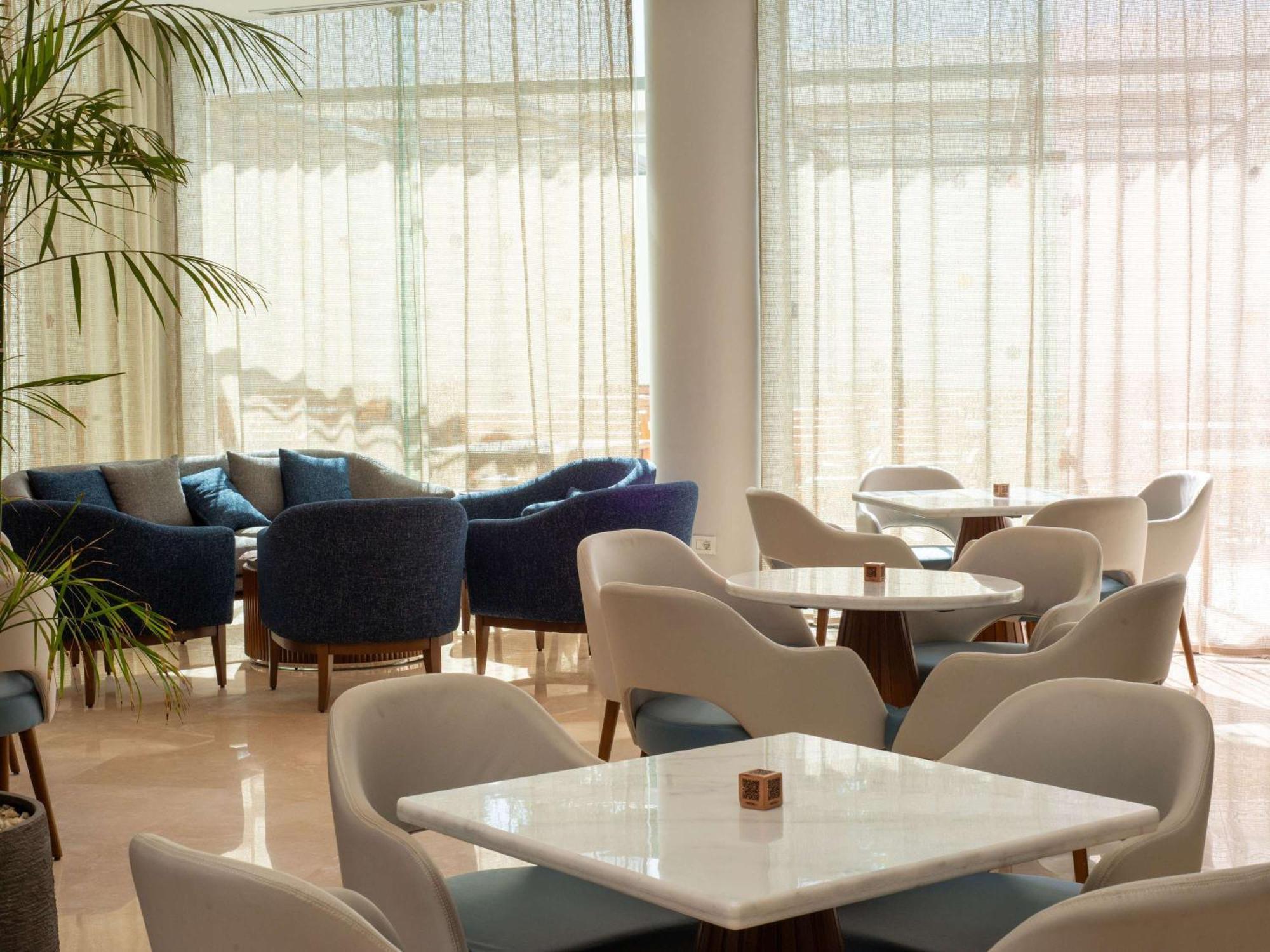 Novotel Cairo El Borg Giza Exterior photo